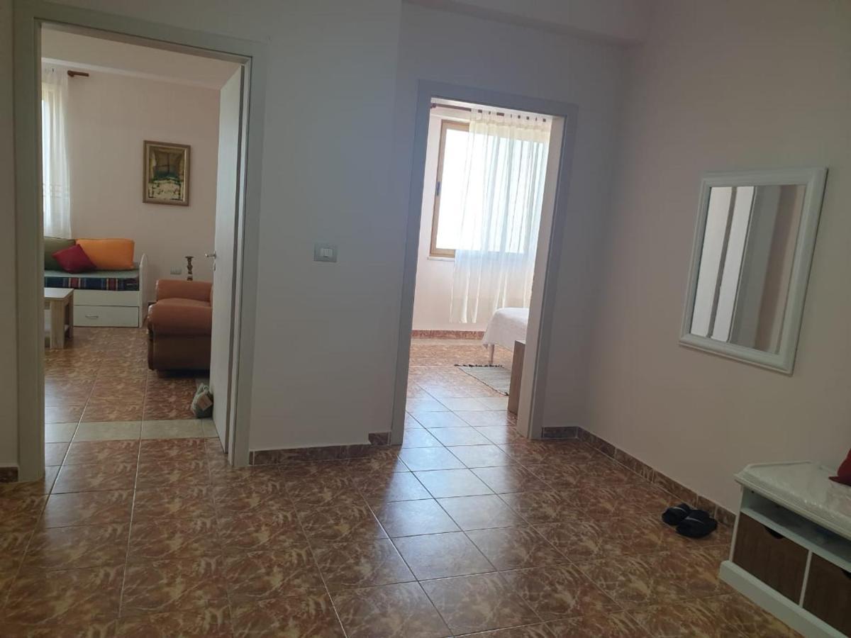 Jozi Kaiser Apartment 1 ドゥラス エクステリア 写真